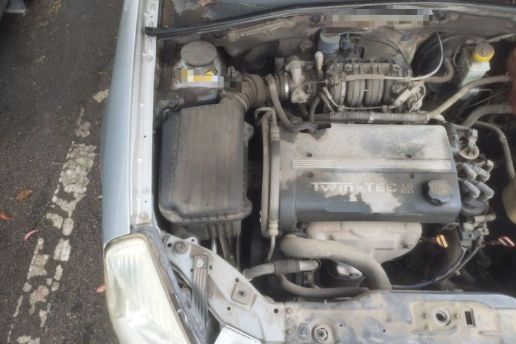 Used Buick Excelle 2011 1.6LX-AT Engine Bay Right