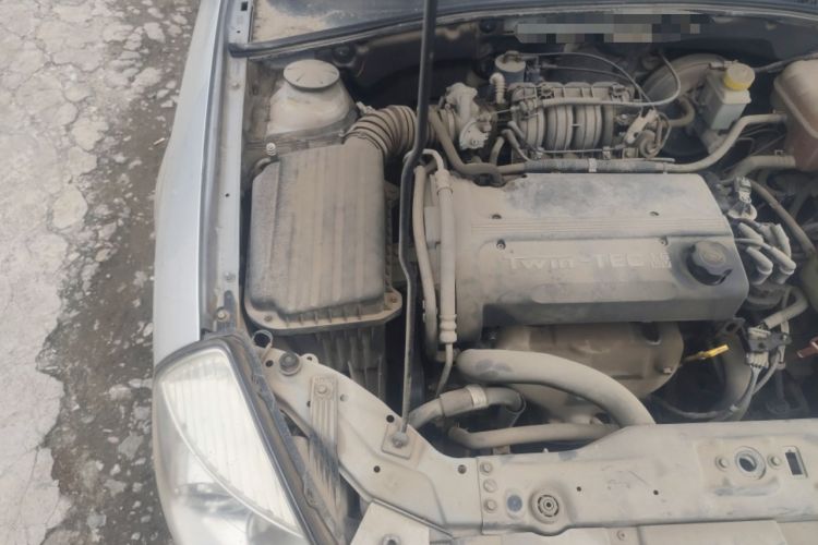 Used Buick Excelle 2011 1.6LX-AT Engine Bay Right