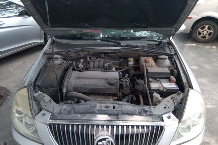 Used Buick Excelle 2011 1.6LX-AT Engine Bay