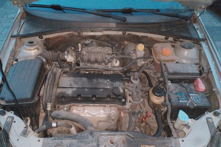 Used Buick Excelle 2011 1.6LX-AT Engine Bay
