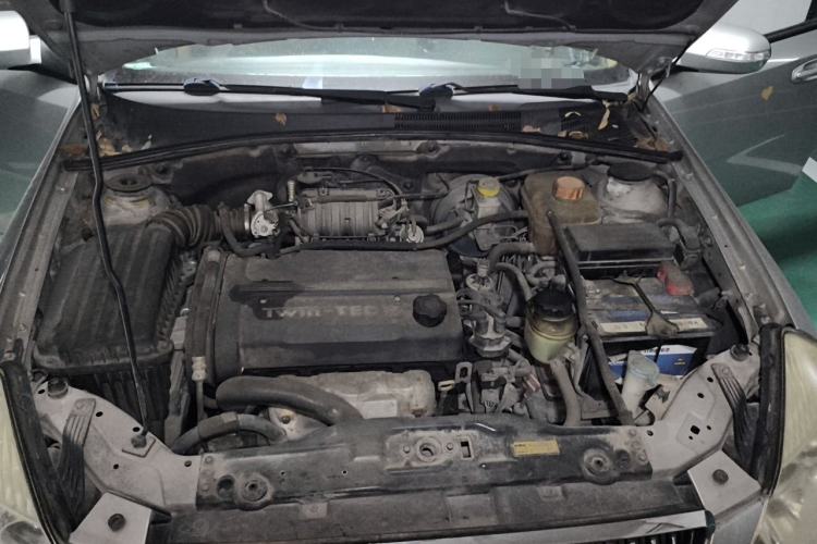 Used Buick Excelle 2011 1.6LX-AT Engine Bay