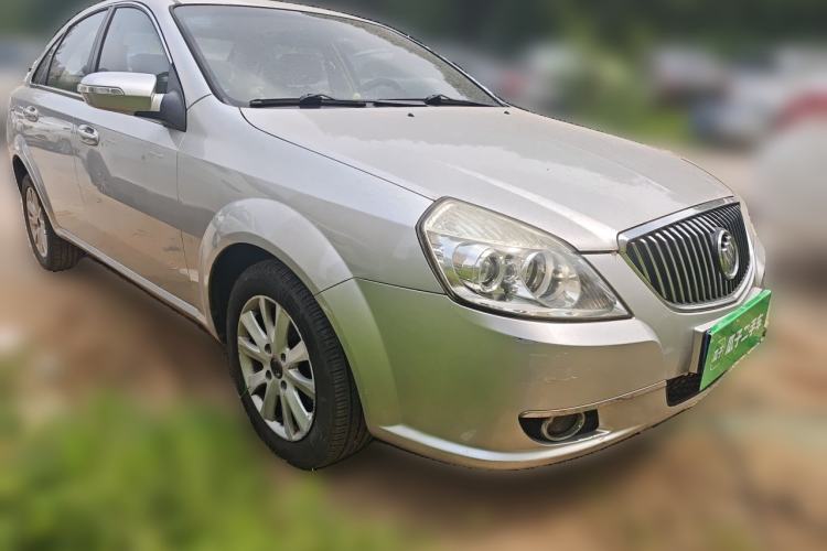 Used Buick Excelle 2011 1.6 LX-MT Front Right 45 Deg
