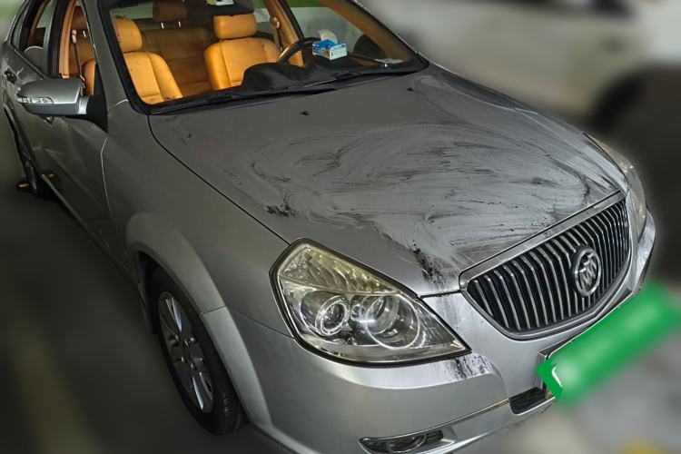 Used Buick Excelle 2011 1.6 LE-MT Front Right 45 Deg