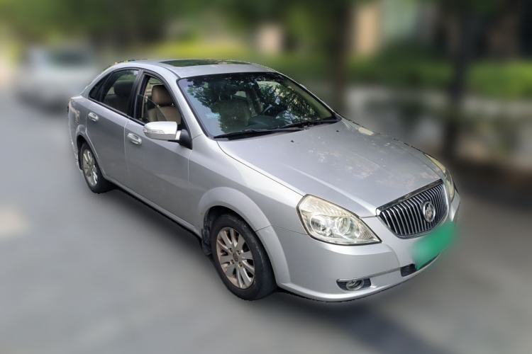 Used Buick Excelle 2011 1.6 LE-MT Front Right 45 Deg