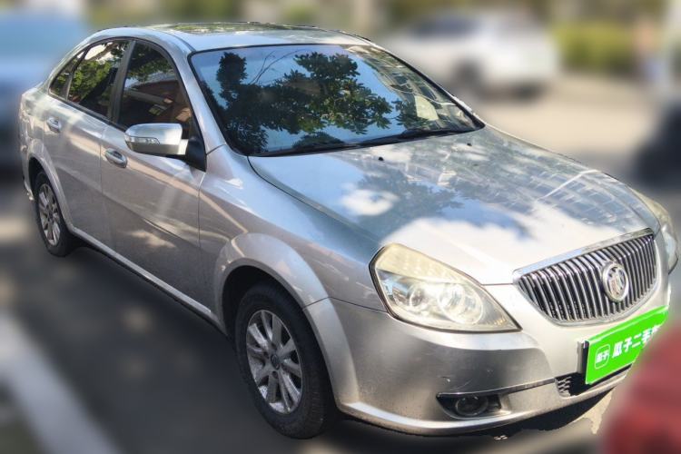 Used Buick Excelle 2011 1.6 LX-MT Front Right 45 Deg