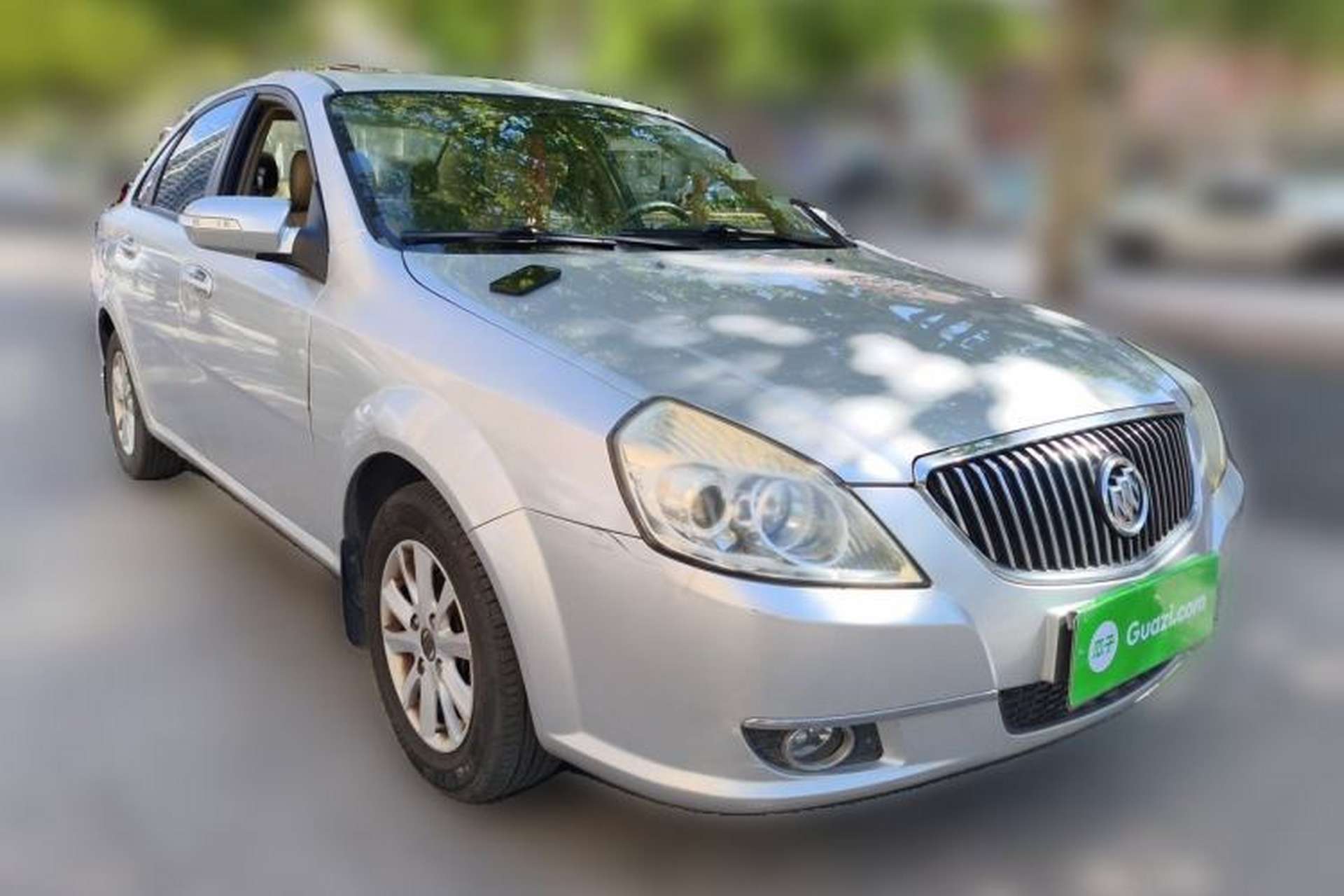 Used Buick Excelle 2011 1.6 LE-MT Front Right 45 Deg