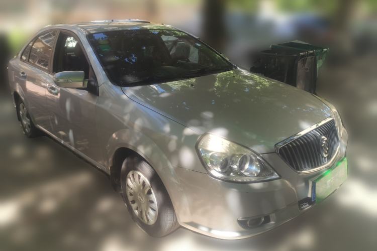 Used Buick Excelle 2011 1.6LX-AT Front Right 45 Deg