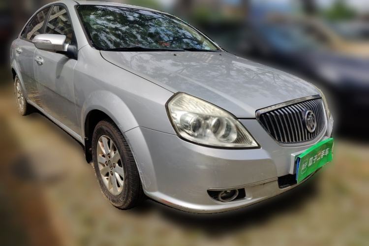 Used Buick Excelle 2011 1.6 LX-MT Front Right 45 Deg