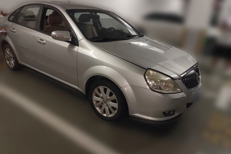 Used Buick Excelle 2011 1.6 LE-MT Front Right 45 Deg