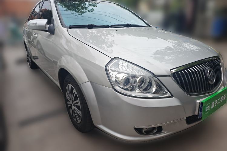 Used Buick Excelle 2011 1.6LX-AT Front Right 45 Deg