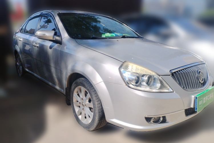 Used Buick Excelle 2011 1.6 LE-MT Front Right 45 Deg