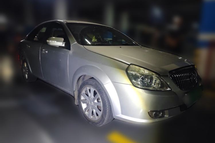 Used Buick Excelle 2011 1.6 LE-AT Front Right 45 Deg