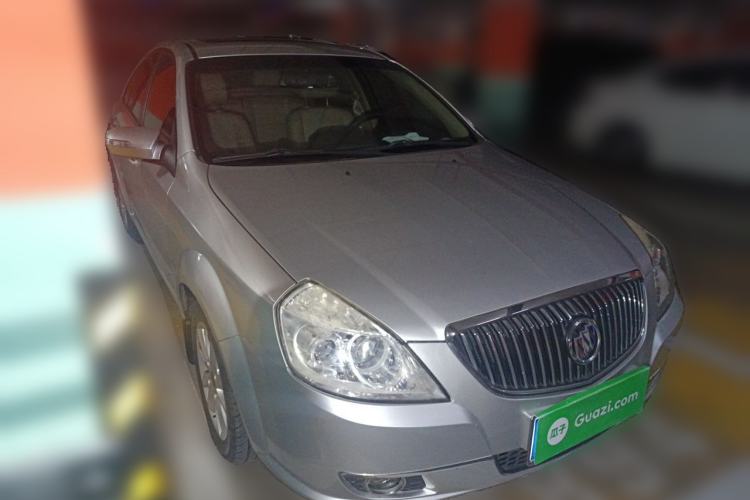 Used Buick Excelle 2011 1.6 LE-AT Front Right 45 Deg
