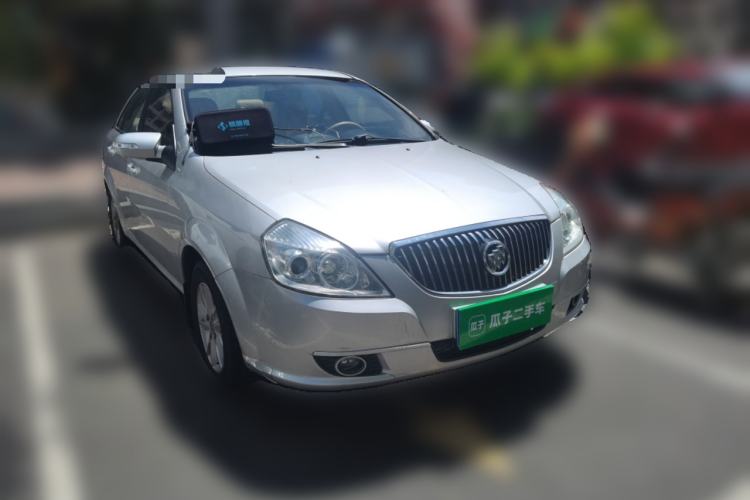 Used Buick Excelle 2011 1.6 LX-MT Front Right 45 Deg