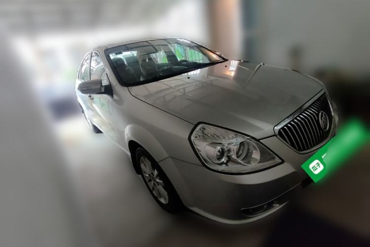 Used Buick Excelle 2011 1.6 LE-MT Front Right 45 Deg