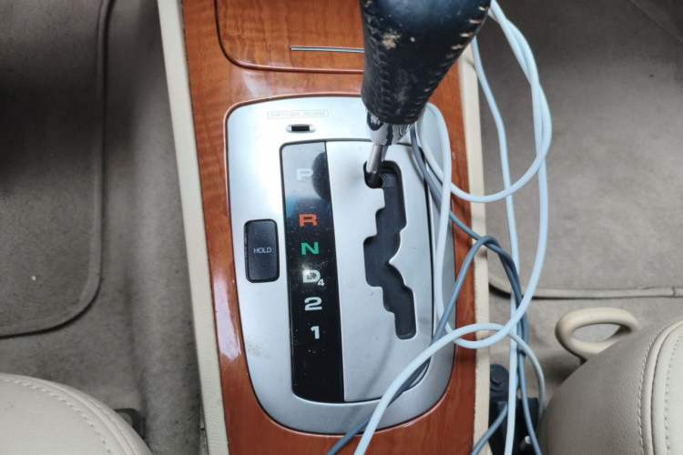 Used Buick Excelle 2011 1.6 LE-AT Gear Lever