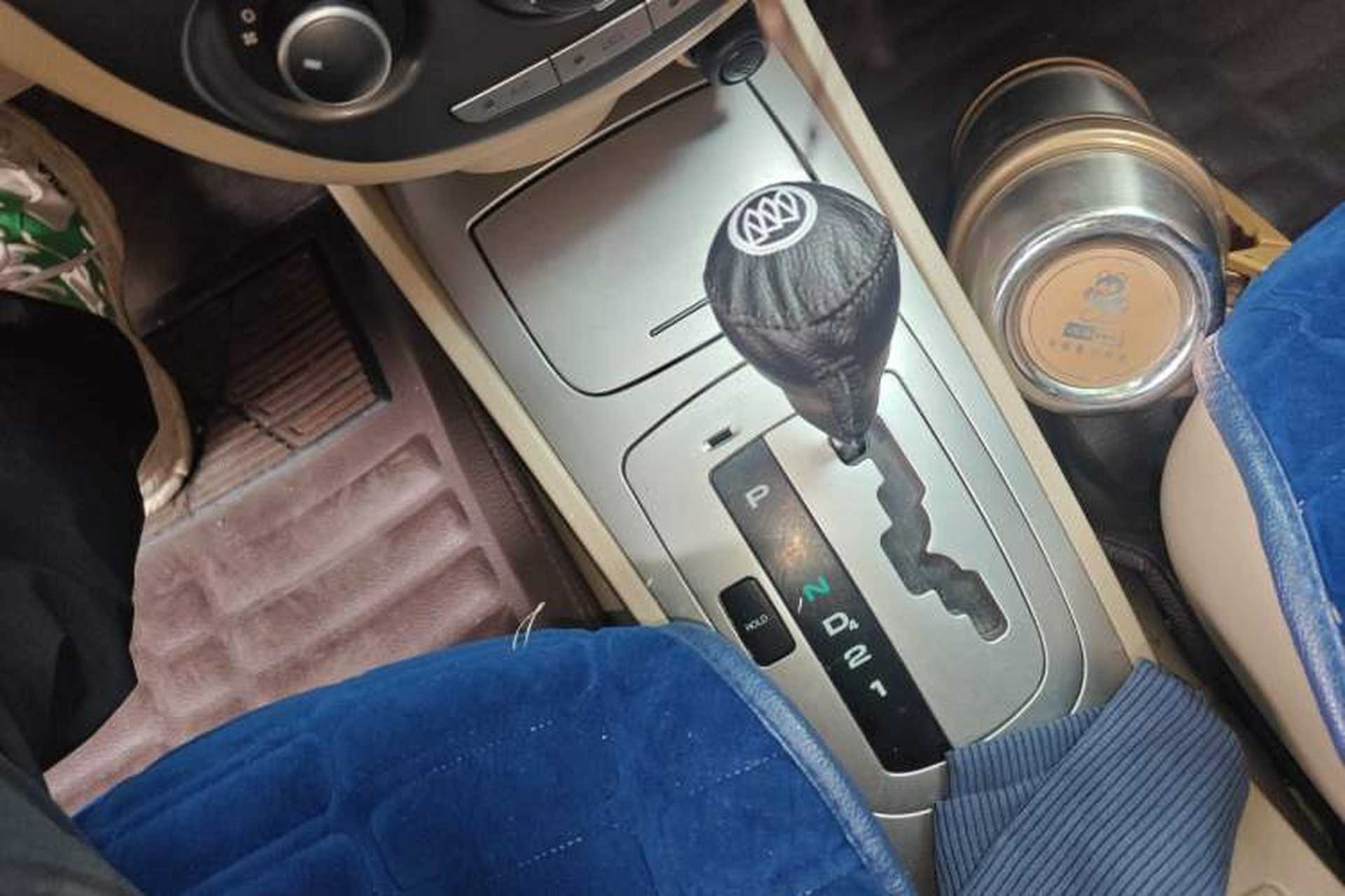 Used Buick Excelle 2011 1.6LX-AT Gear Lever