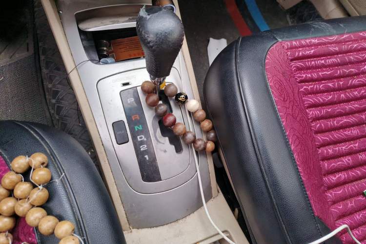 Used Buick Excelle 2011 1.6LX-AT Gear Lever