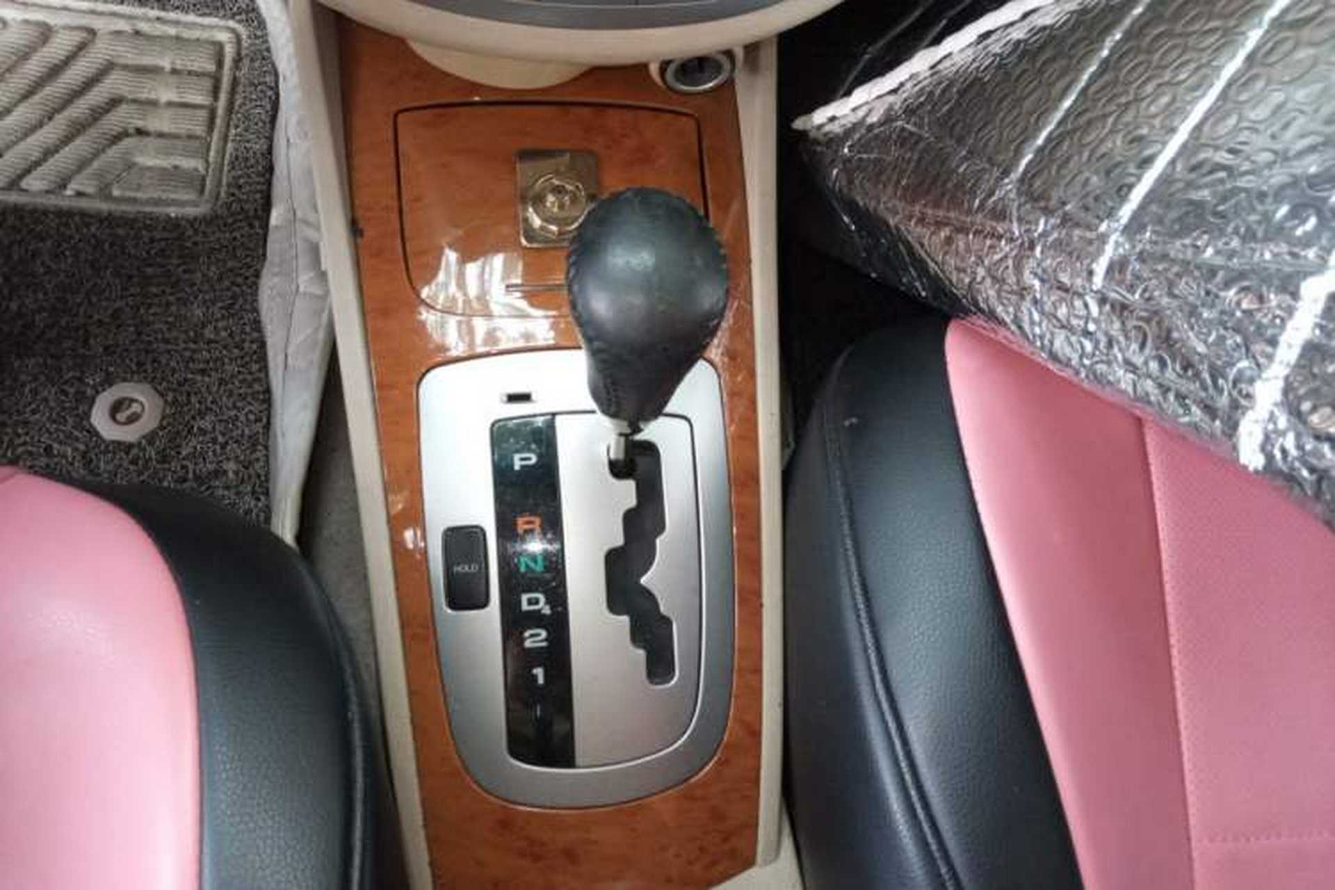 Used Buick Excelle 2011 1.6LX-AT Gear Lever