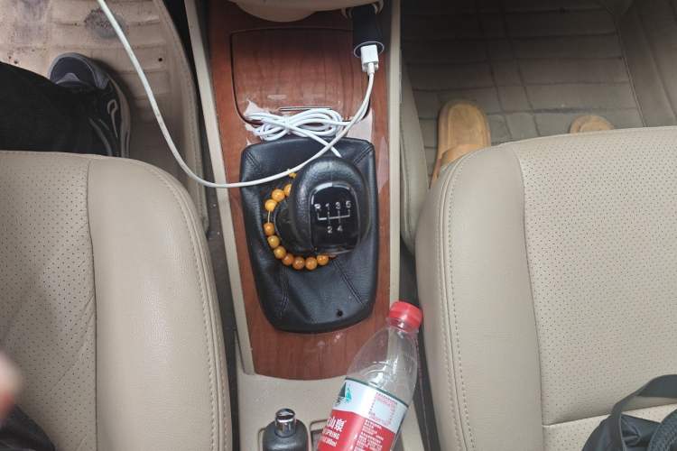 Used Buick Excelle 2011 1.6 LE-MT Gear Lever
