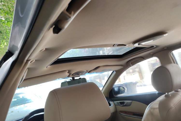Used Buick Excelle 2011 1.6LX-AT Headliner