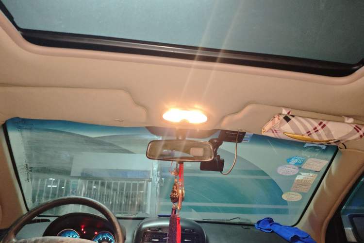 Used Buick Excelle 2011 1.6 LX-MT Headliner