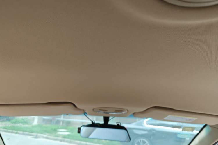 Used Buick Excelle 2011 1.6LX-AT Headliner