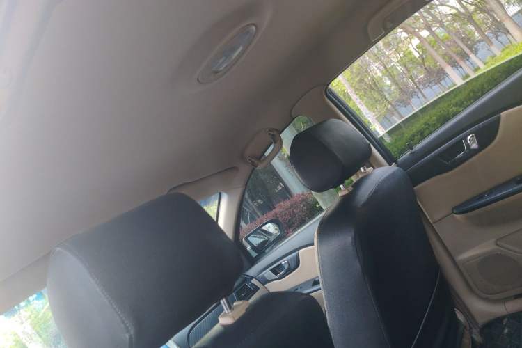 Used Buick Excelle 2011 1.6LX-AT Headliner