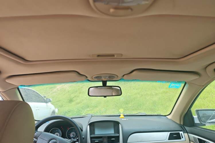Used Buick Excelle 2011 1.6 LX-MT Headliner