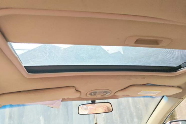 Used Buick Excelle 2011 1.6 LX-MT Headliner