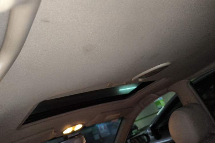 Used Buick Excelle 2011 1.6 LE-MT Headliner