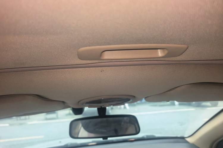 Used Buick Excelle 2011 1.6 LX-MT Headliner