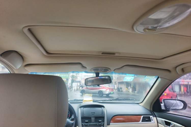 Used Buick Excelle 2011 1.6 LE-AT Headliner