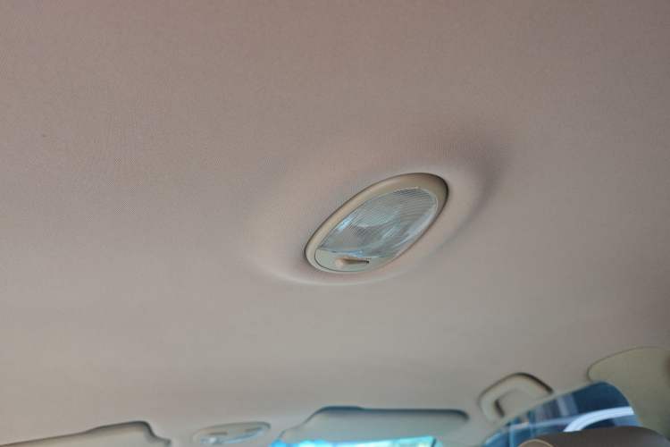 Used Buick Excelle 2011 1.6LX-AT Headliner