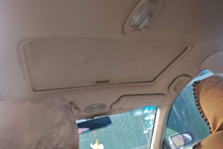 Used Buick Excelle 2011 1.6 LX-MT Headliner