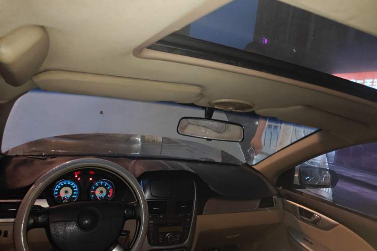 Used Buick Excelle 2011 1.6 LX-MT Headliner