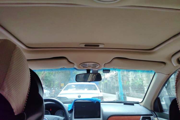 Used Buick Excelle 2011 1.6 LE-MT Headliner