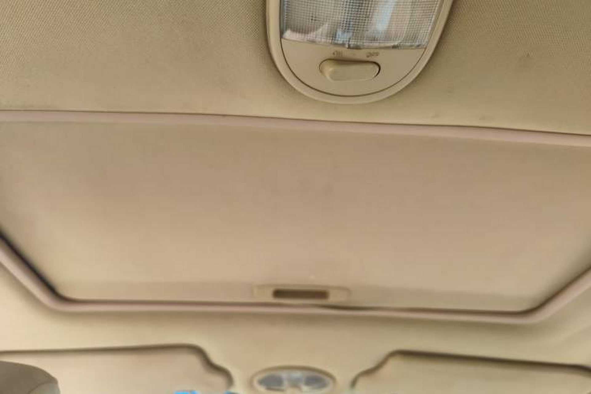 Used Buick Excelle 2011 1.6 LX-MT Headliner
