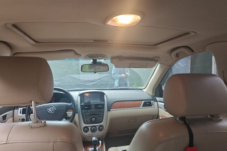 Used Buick Excelle 2011 1.6 LE-MT Headliner