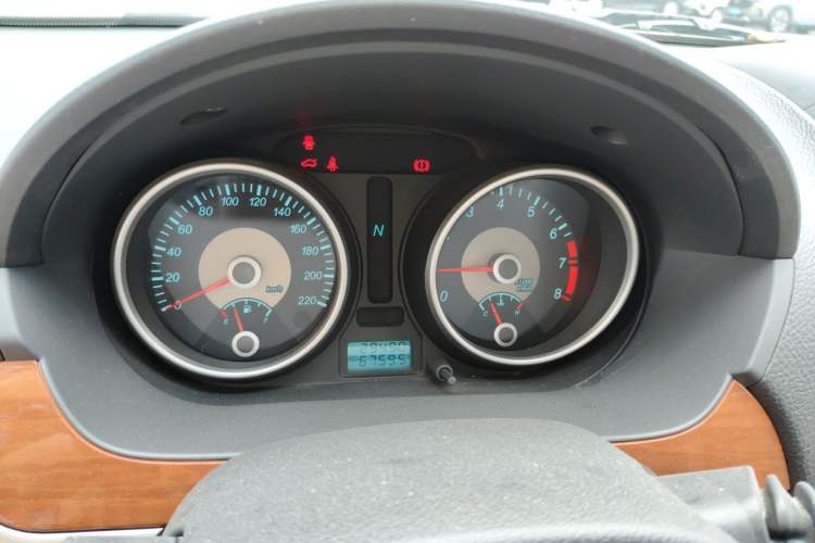 Used Buick Excelle 2011 1.6 LE-AT Instrument Cluster