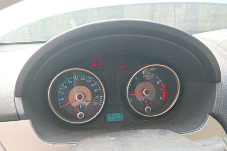 Used Buick Excelle 2011 1.6 LX-MT Instrument Cluster