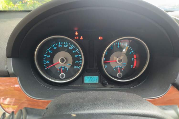Used Buick Excelle 2011 1.6 LE-MT Instrument Cluster