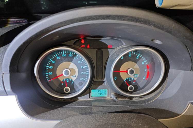 Used Buick Excelle 2011 1.6 LX-MT Instrument Cluster