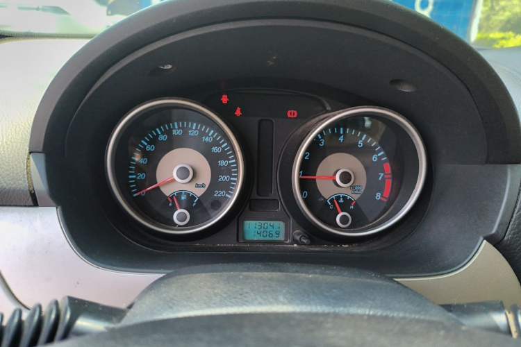 Used Buick Excelle 2011 1.6 LX-MT Instrument Cluster