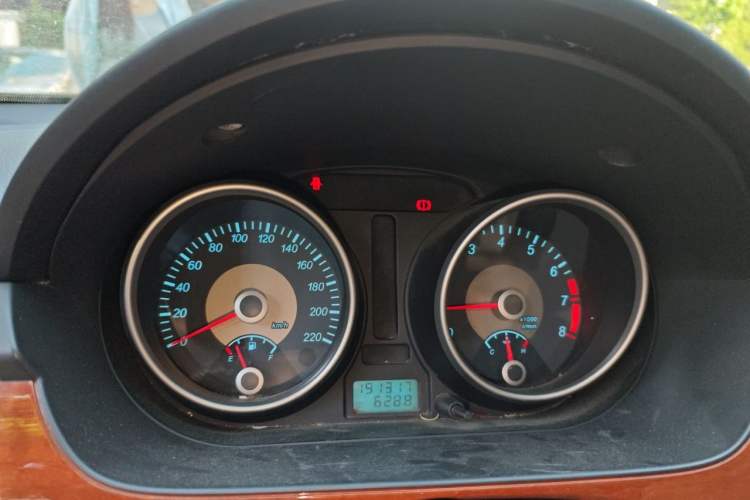 Used Buick Excelle 2011 1.6 LE-MT Instrument Cluster