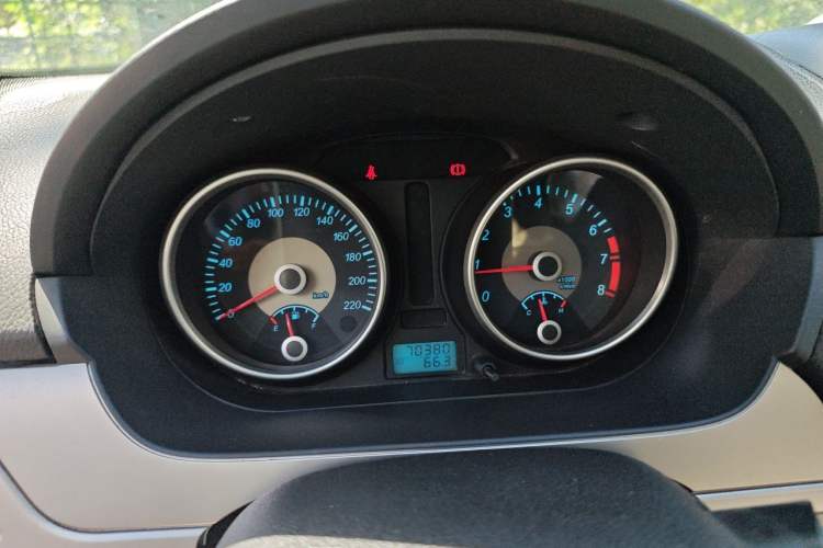 Used Buick Excelle 2011 1.6 LX-MT Instrument Cluster