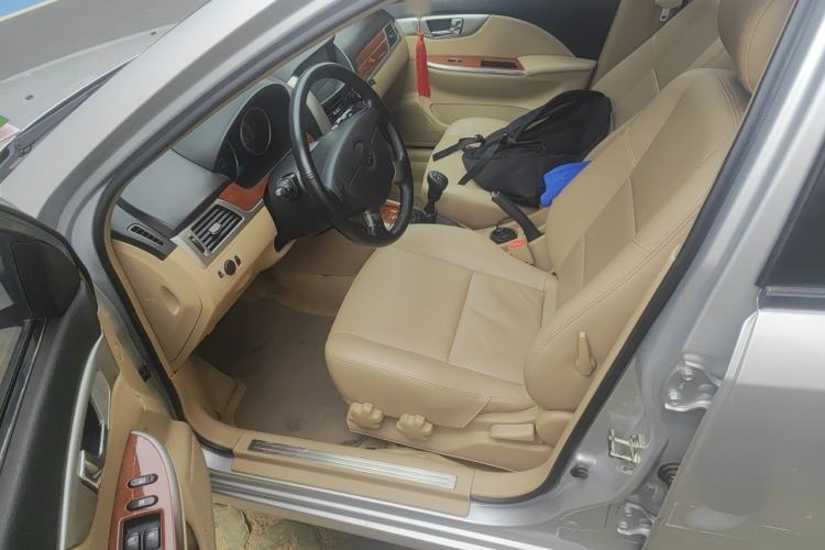 Used Buick Excelle 2011 1.6 LE-MT Left Front Seat