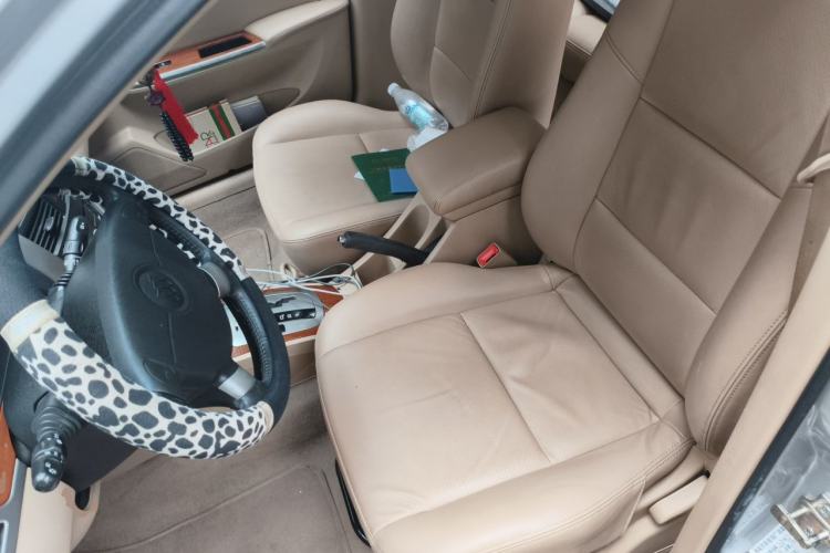 Used Buick Excelle 2011 1.6 LE-AT Left Front Seat