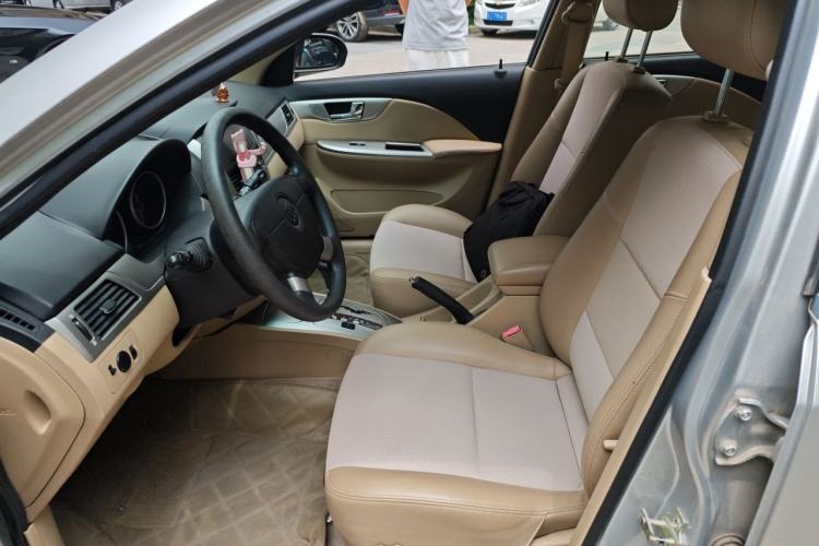 Used Buick Excelle 2011 1.6LX-AT Left Front Seat