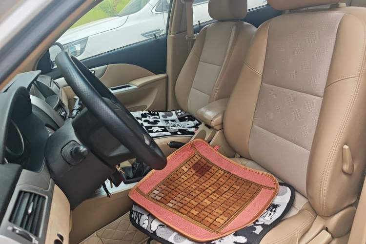 Used Buick Excelle 2011 1.6 LX-MT Left Front Seat